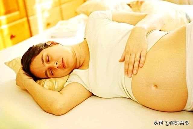 经常熬夜的孕妇，在这2方面对胎儿的影响很大，不可轻视