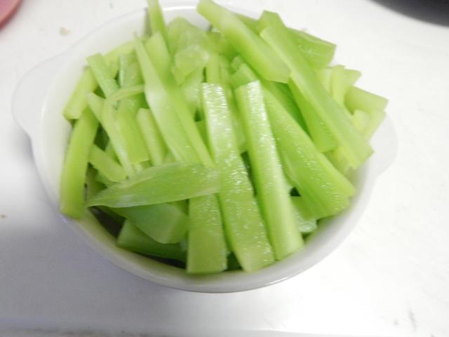 寒冬！这菜再贵也要买，“天然叶酸”含量极高，女人可要经常吃