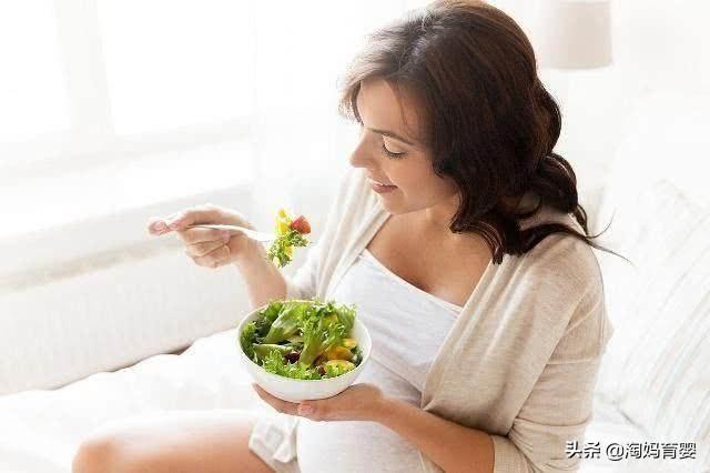 孕晚期，孕妇肚子变成这种形状，很可能是胎儿要出生了