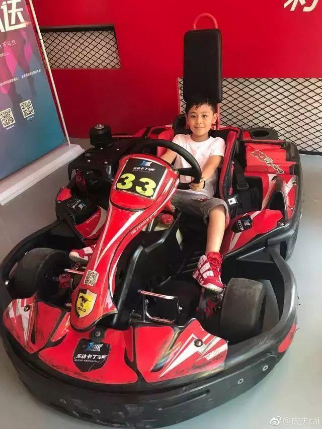 不比黄多多差！蔡国庆儿子庆庆才是隐藏的“学霸”！