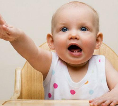 宝宝说话晚是语言障碍吗？家长该如何引导？