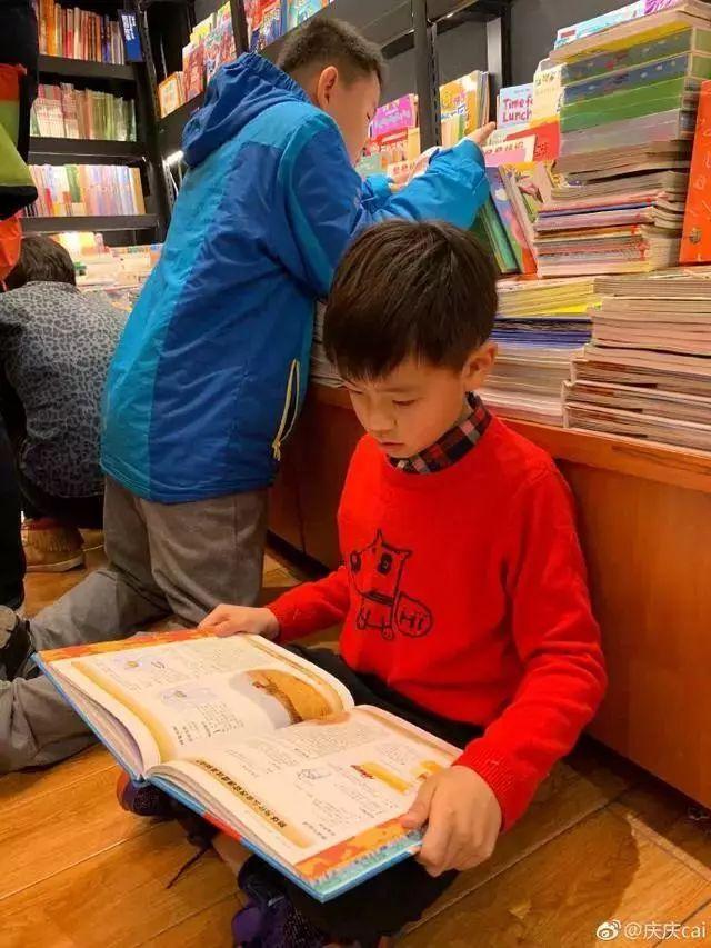 不比黄多多差！蔡国庆儿子庆庆才是隐藏的“学霸”！
