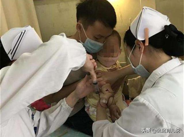 1岁宝宝喝完牛奶上吐下泻？医生：你以为的好东西孩子无福消受！