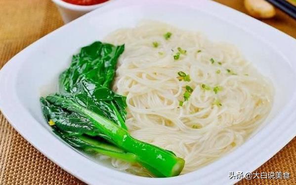 4位保姆来应聘，每人做了一道面条美食，第3位保姆来搞笑的吗？