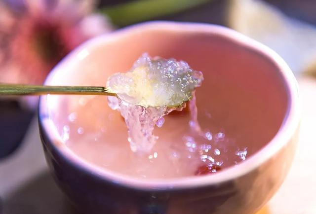 怀孕期间，这三种食物要尽量少吃，不仅不补，还可能伤胎哦