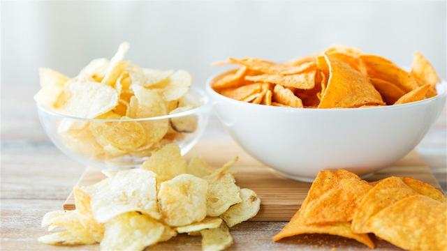 薯片到底是怎么制作的?看完过程,妈妈再也不担心不卫生了!