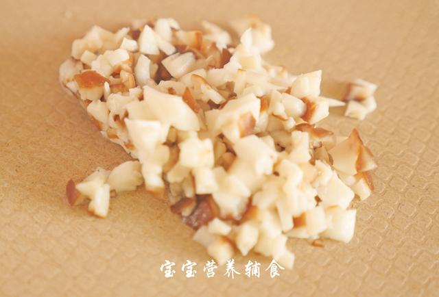 冬天它“最不值钱”，只5毛1斤，维C是柠檬10倍，过年包饺子最好