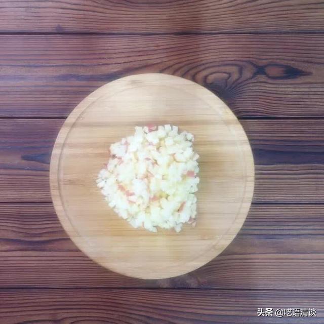 奶香苹果蛋饼，哈哈哈哈哈，这波苹果吃法实在太妙