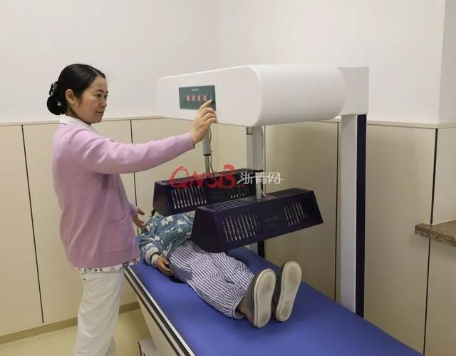 活泼男宝上幼儿园后害怕“嘘嘘”，竟因小朋友总笑他的“小鸡鸡”……