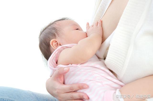 哺乳期的妈妈，这2类水果尽量别吃，对宝宝发育和产后恢复都好！