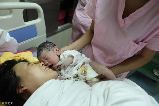 女人生孩子有多危险？又一名母亲二胎产子后身亡！