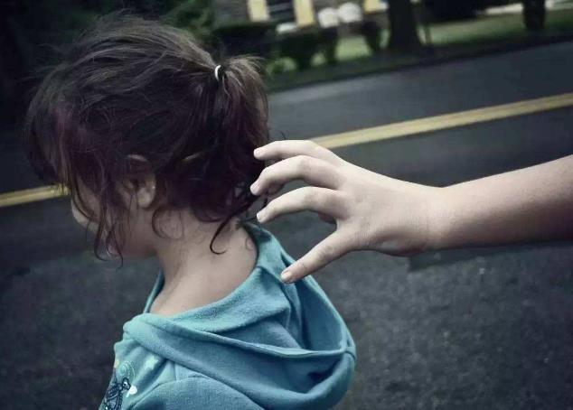人贩子见了这3类小孩，可能会主动绕道走，看看有你家孩子吗？