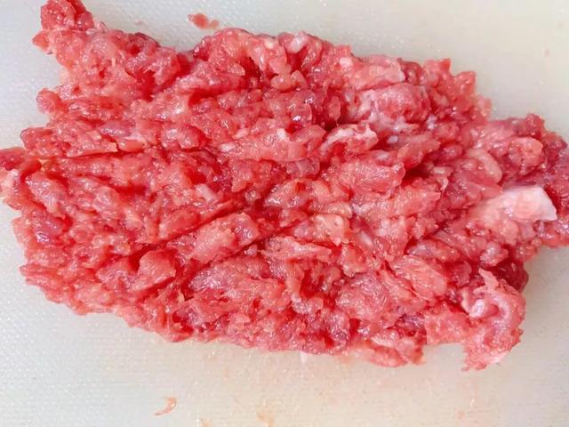 补铁新吃法，家家都能做，好吃到宝宝连皮儿不放过！