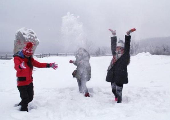 寒假带孩子去旅行好处多多，这5个有利方面，家长需知悉