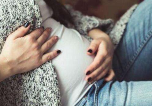 怀孕后,这3个缓解尿频的方法不可取,孕妈千万别犯错