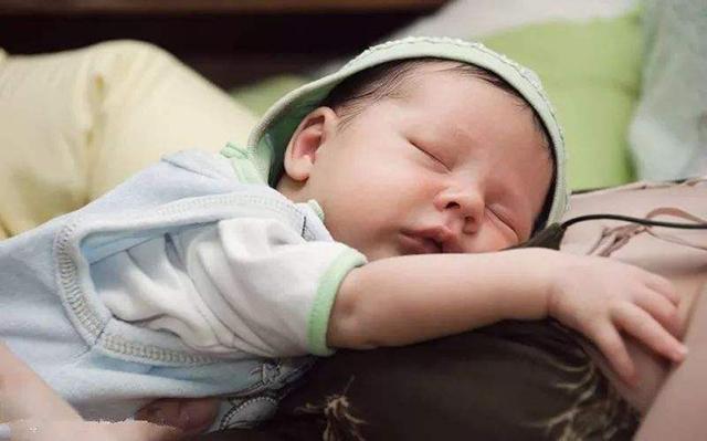 百天内的宝宝，这四个地方照顾不好很容易受伤，爸妈要小心