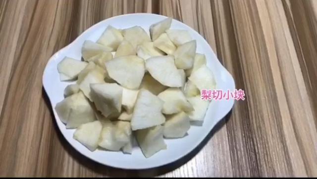 它是天然“止咳水”，最适合冬天，味道甘甜好喝，家有孩子不能少