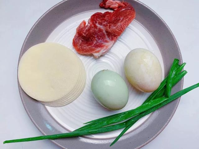 补铁新吃法，家家都能做，好吃到宝宝连皮儿不放过！