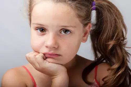 高情商的孩子怎样处理负面情绪？美国心理学家推荐了这6招！