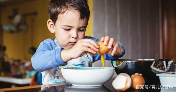 教导儿童生活技能是非常重要的事，宝妈别舍不得