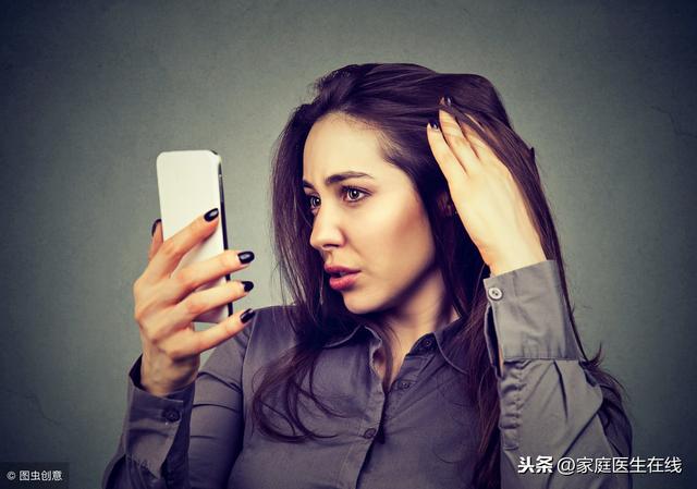 年纪轻轻就长了白头发？4个原因，让你少年白头！