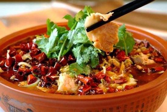 去饭店点菜,这几种最好不要点,营养差且对健康不利