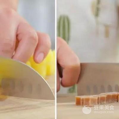 菠萝咕噜排骨 宝宝辅食食谱