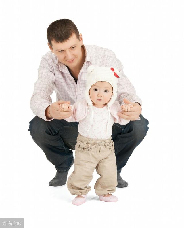 宝宝10个月，宝宝学步期这样做，其实是害了TA！