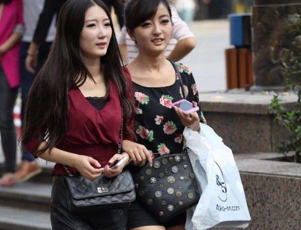 想知道女人是否生过孩子？别害羞，你可以看她这3个部位！