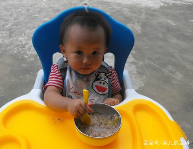 这3种食物不能吃太早，宝宝肠胃娇嫩，消化系统承受不起