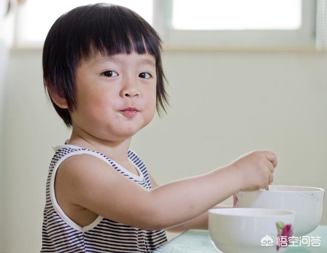 两岁半宝宝易激动而且话多是什么回事？
