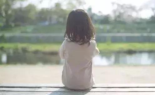 我女儿要把佩奇的头揪下来,脑袋一排,身体一排!