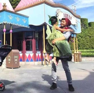 父亲为女儿制作童话礼服爆红，甚至为此开创了他的新事业！