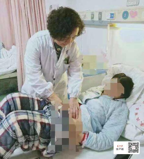 孕期猛涨21公斤，孕妇剖腹产下10斤重宝宝