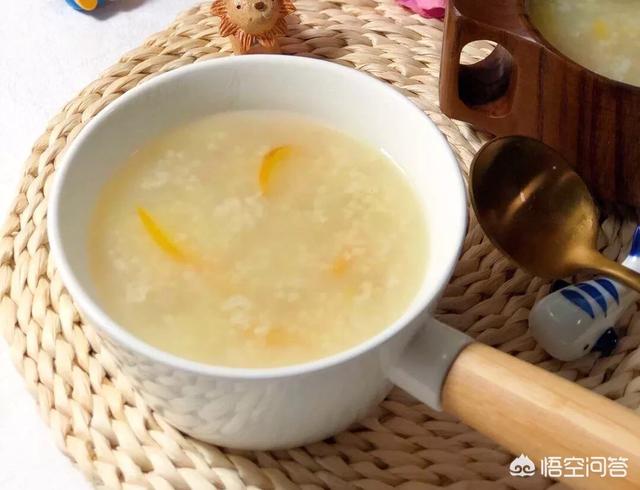 一周岁的宝宝，过年可以做点什么特别的辅食给她们吃呢？烹饪高手们给出出主意吧？