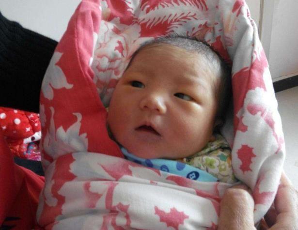 宝宝几个月能认出妈妈？若宝宝出现了这3个表现，是认出你了！