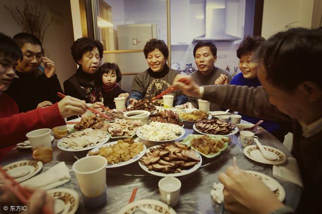 过年期间，不要乱喂宝宝这些食物！小小一口也不可以！