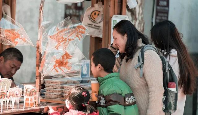 冲孩子发火，会破坏孩子灵性！不发脾气憋得自己难受？那请这样做