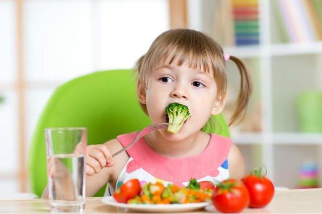 格格：春节期间如何安排好宝宝的饮食、作息？三大方面，多注意