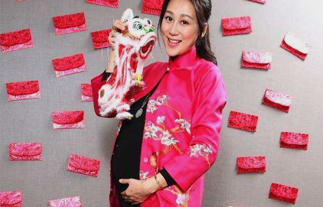 孕妈要不要外出拜年？孕期情况不一样，孕妈还是谨慎为好