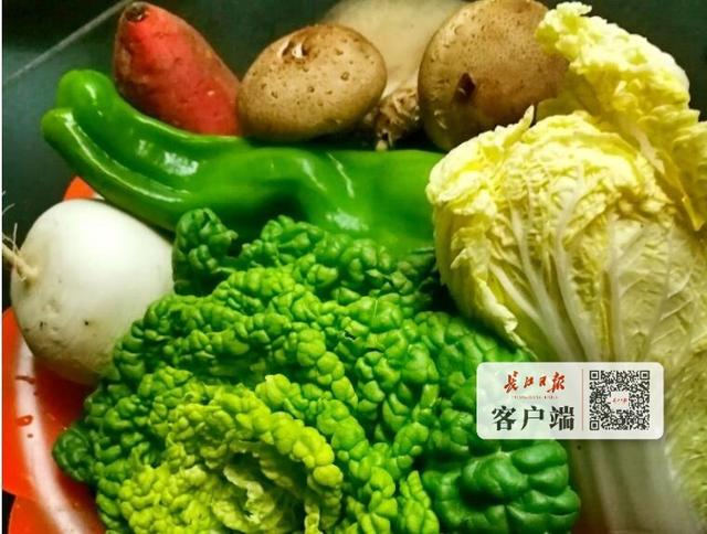 孩子春节猛吃零食怎么办？先用蔬菜填饱肚子