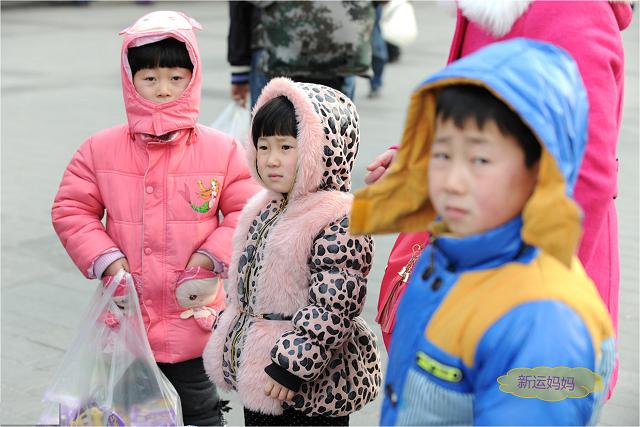 从过年孩子的穿衣打扮上，看性格和审美，一看一个准