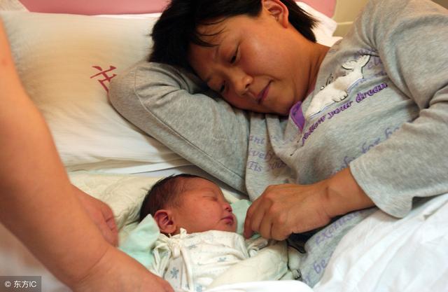 孕晚期回娘家过年行吗？要是知道这些危险，估计给你10万也不回
