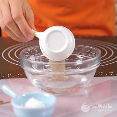 宝宝爱吃的奶香小馒头 营养又美味