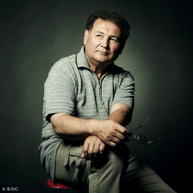 爸爸会给孩子带那些负面影响，看看这些就知道爸爸受不受尊敬