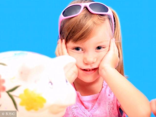不管你是不是亲妈？这两种现象在孩子心理和谁最亲近