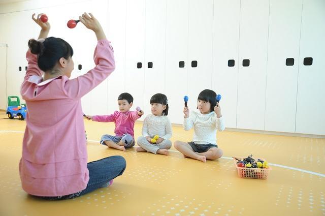 当年那个被嘲笑的“傻”女孩，生了个神童！胎教、早教有多重要