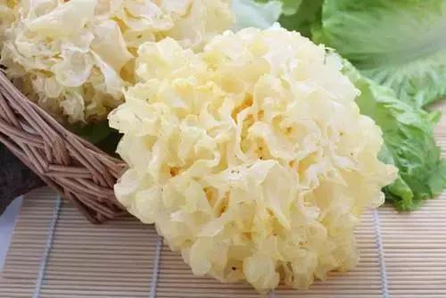 孕妇吃什么宝宝皮肤会变白？