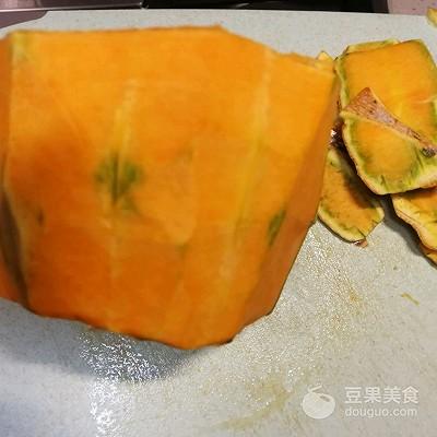 新年自制伴手礼，红红火火一整年！糯米粉南瓜黑芝麻汤圆