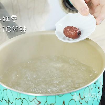 奶香银耳露的做法